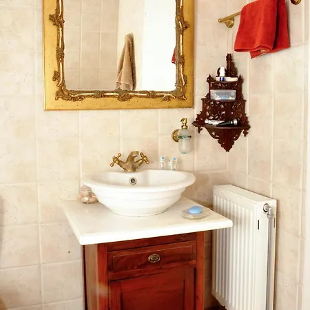 Apartman Elegant Stone Mansion In Historic Misztrász